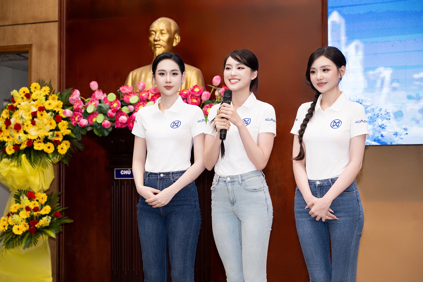 Hoa hậu, Á hậu 'Miss World Vietnam 2025' trao hơn 140 triệu cho người khuyết tật tại TP. HCM