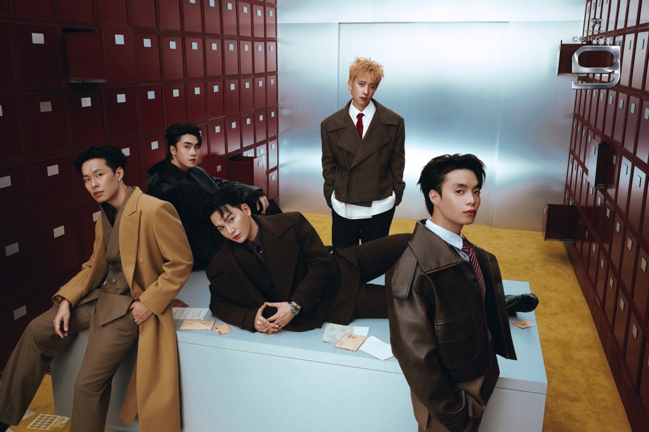 'Anh trai 'Say Hi' Concert Đêm 9 - Reply 2024': Ra mắt bộ ảnh 'The Vault', mở ra 'kho lưu trữ cảm xúc' trước thềm đêm diễn