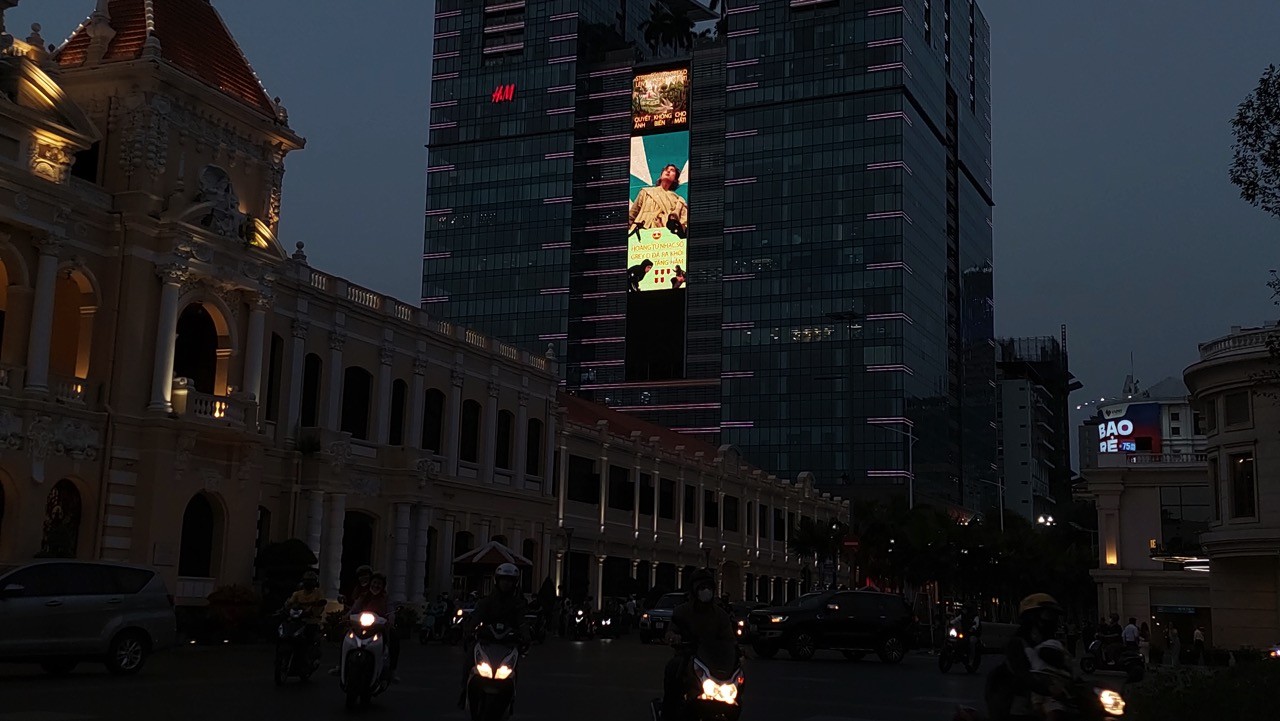 Grey D lập kỳ tích với Side A 'Ánh sáng • Màn đêm', phủ sóng toàn bộ BXH nhạc số