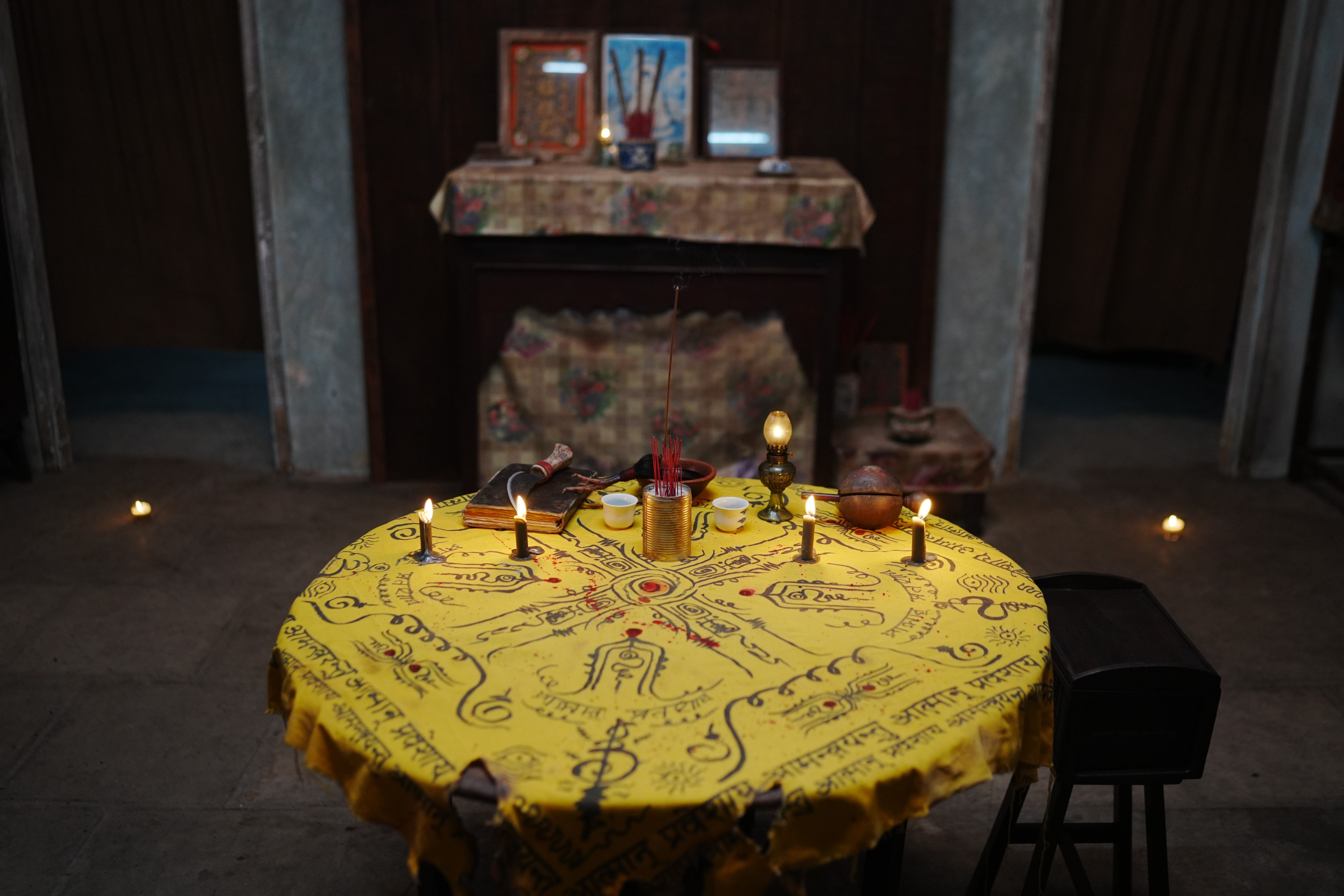 Thờ ma xó – Nghi lễ 'luyện' vong hồn từ người đã mất?