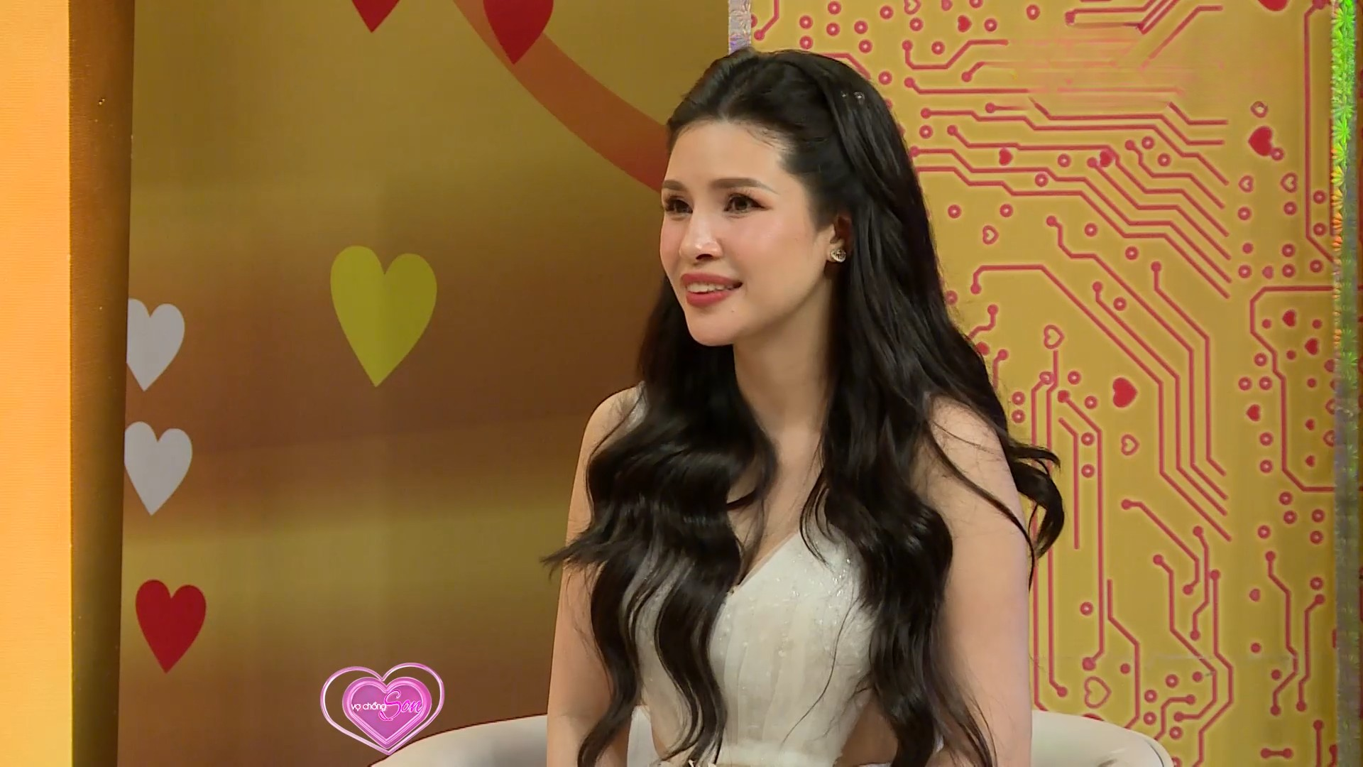 Vượt định kiến gia đình, cặp đôi TikToker viết nên cái kết viên mãn trong 'Vợ chồng son'