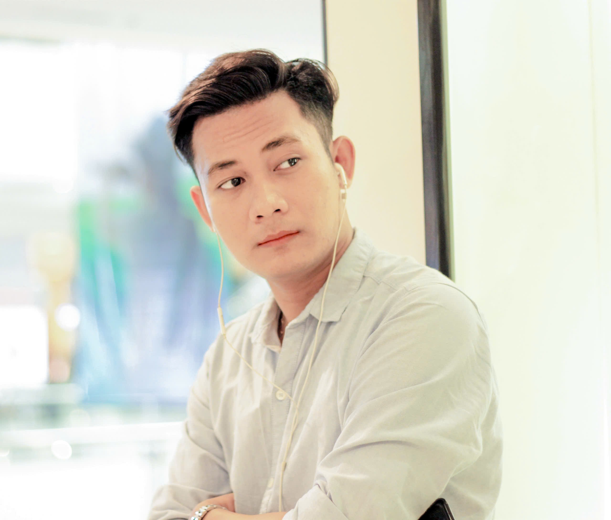 Sau cơn sốt 'Xin lỗi, anh chỉ là thằng bán bánh giò', đạo diễn Đặng Tuấn Chinh giờ ra sao?