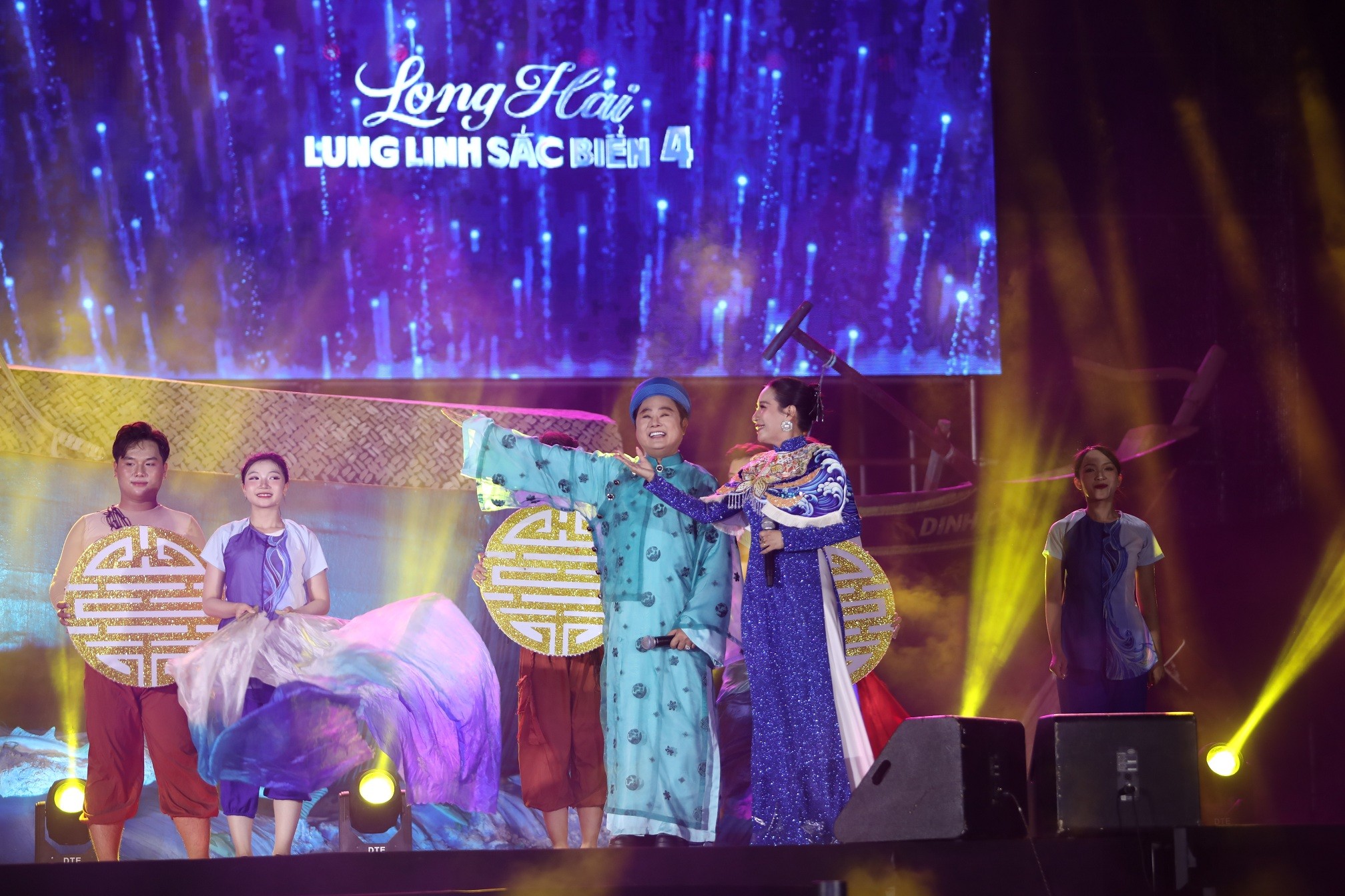 Nhiều nghệ sĩ tụ hội tại Lễ hội Dinh Cô 'Long Hải lung linh sắc biển 4'