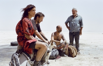 'Sirat: Chuyến đi bão cát' – Tác phẩm đoạt giải tại Liên hoan phim Cannes ra rạp Việt