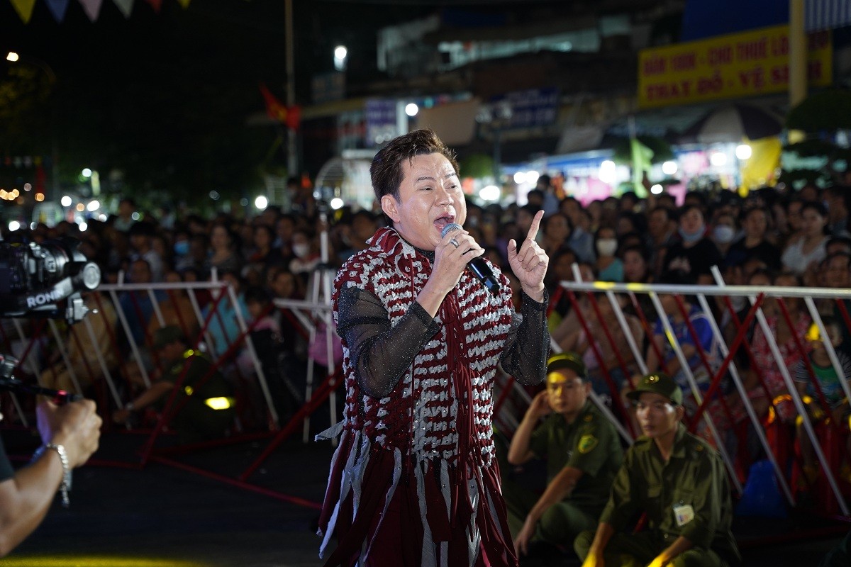 Nhiều nghệ sĩ tụ hội tại Lễ hội Dinh Cô 'Long Hải lung linh sắc biển 4'