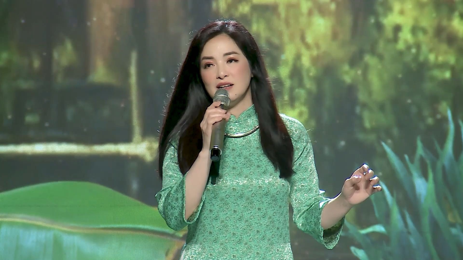 'Kỷ niệm thanh xuân': Như Hảo hé lộ hành trình rời quê năm lớp 11 để thực hiện giấc mơ còn dang dở của mẹ