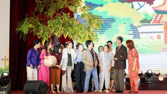 Dư âm từ những câu chuyện nhân ái tại Liveshow Kịch 2026