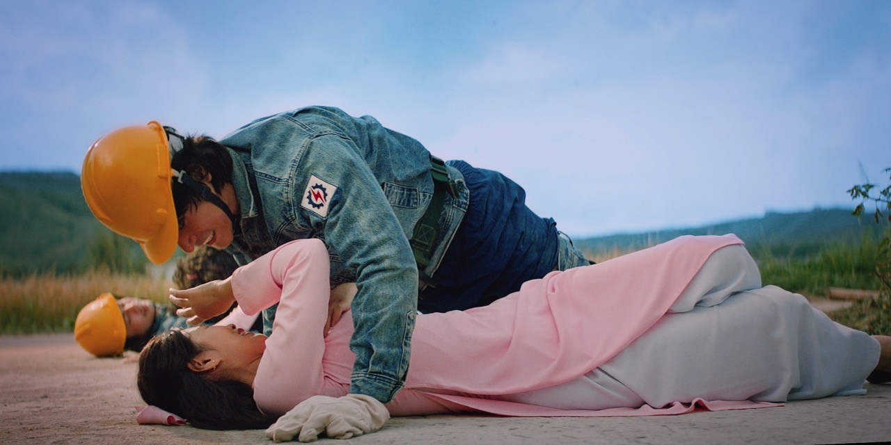 'Hẹn em ngày nhật thực' chính thức chạm mốc 100 tỷ