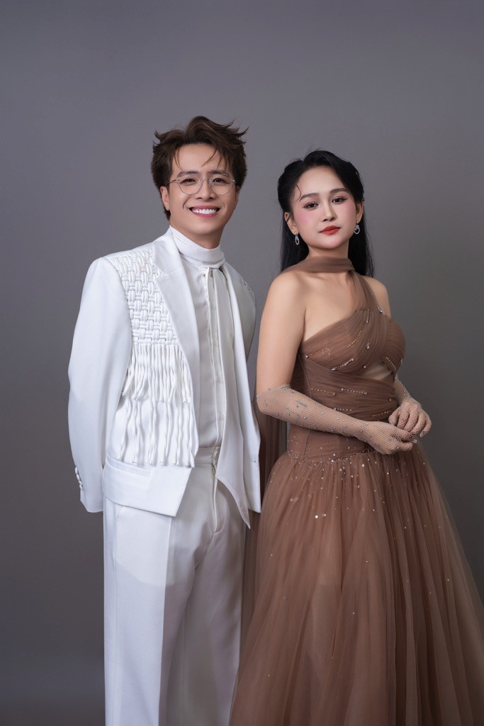 Ca sĩ Hồ Khánh Long: Từ sinh viên Tài chính ngân hàng đến đối thủ 'nặng ký' trong 'Tỏa sáng sao đôi'