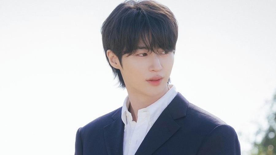 'Perfect Crown': Byun Woo Seok bị chê diễn dở, Gong Seung Yeon trở thành tâm điểm chú ý