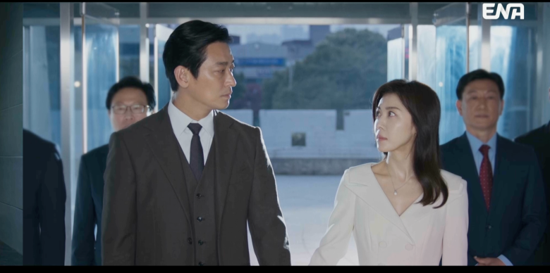 Joo Ji Hoon cùng Ha Ji Won đưa 'Climax' đạt rating kỷ lục trong tập cuối
