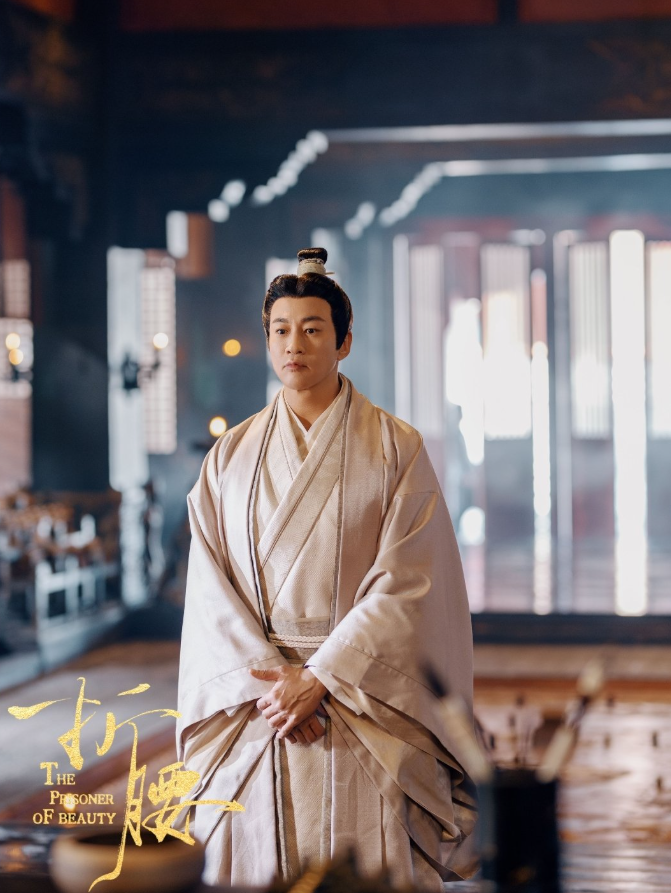 Hà Nhuận Đông nói gì về ‘tướng quân kem nền’?