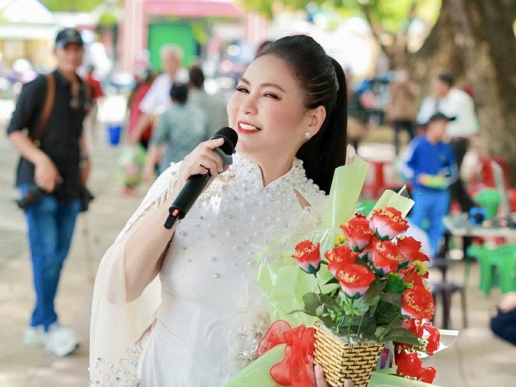 Ôn Bích Hằng: Hành trình hướng đến hình ảnh nghệ sĩ đa năng