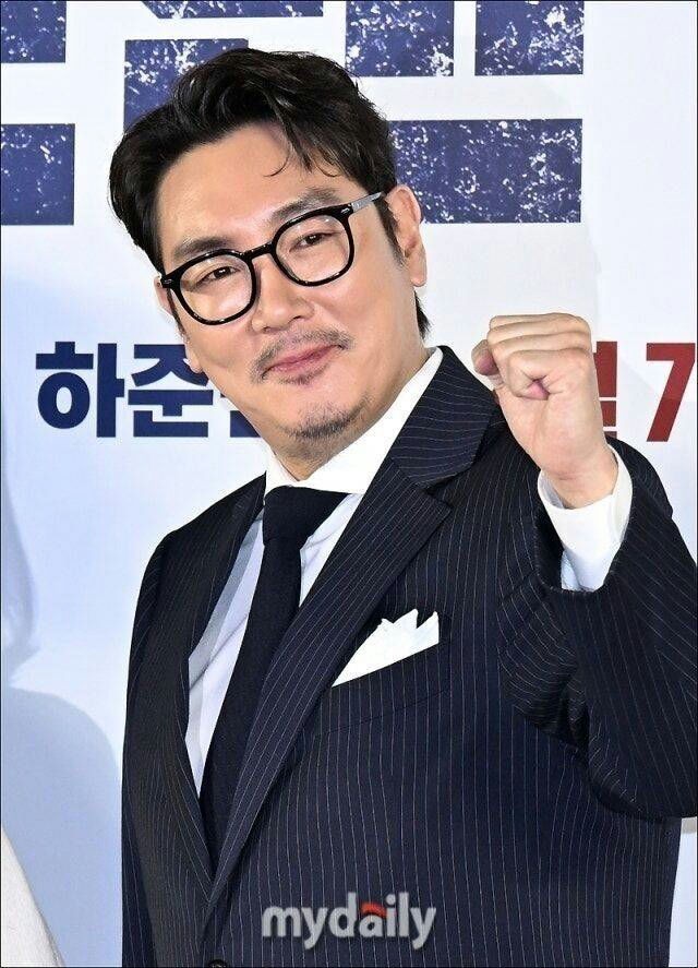 'Signal 2' bị nhà đài loại khỏi lịch phát sóng, 'Pachinko' thế chỗ