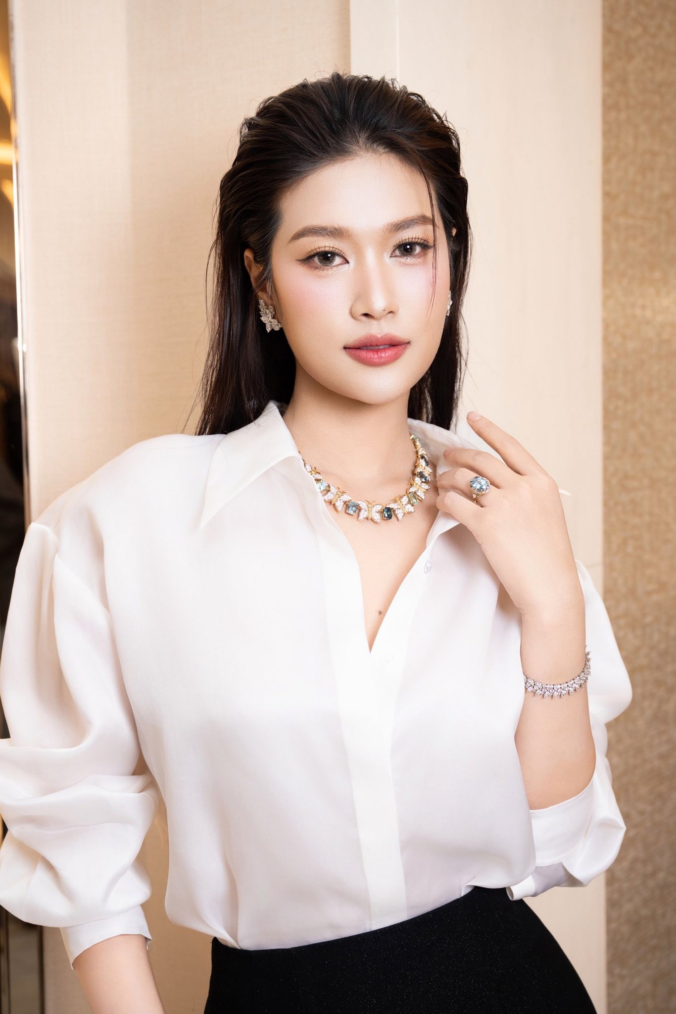 Hoa hậu Thiên Ân: 'Hẹn em ngày nhật thực' chạm đến khán giả không chỉ đến từ yếu tô tôn giáo'