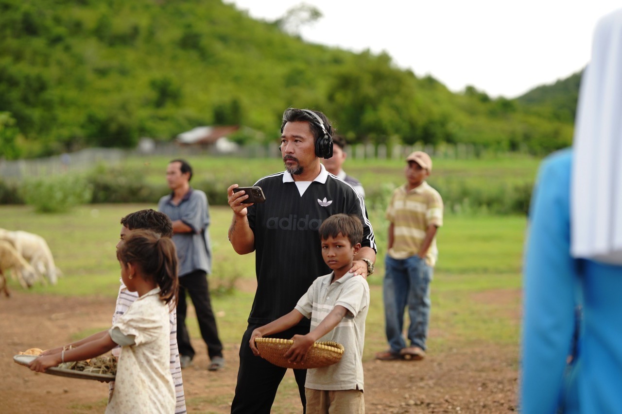 'Hẹn em ngày nhật thực' vượt mốc 106 tỷ: Bước khởi đầu cho giấc mơ 'Cánh Đồng Film' của Lý Minh Thắng