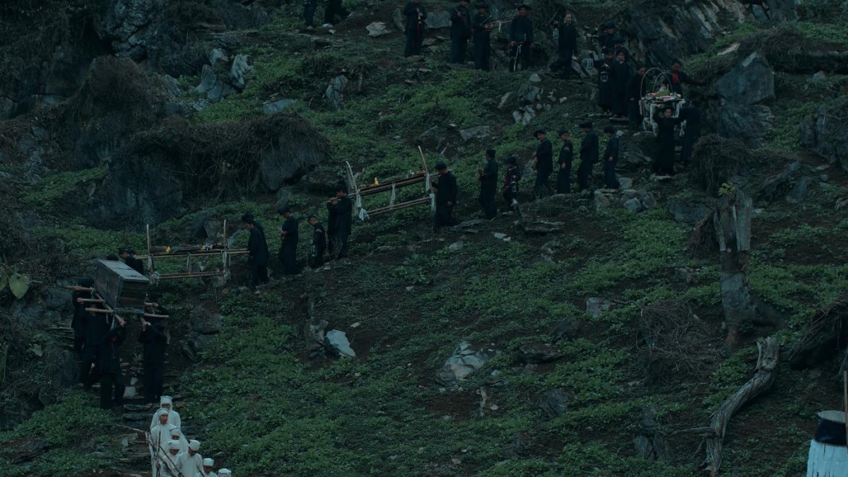 'Phí Phông: Quỷ Máu Rừng Thiêng' có thực sự là phim kinh dị vươn tầm quốc tế?