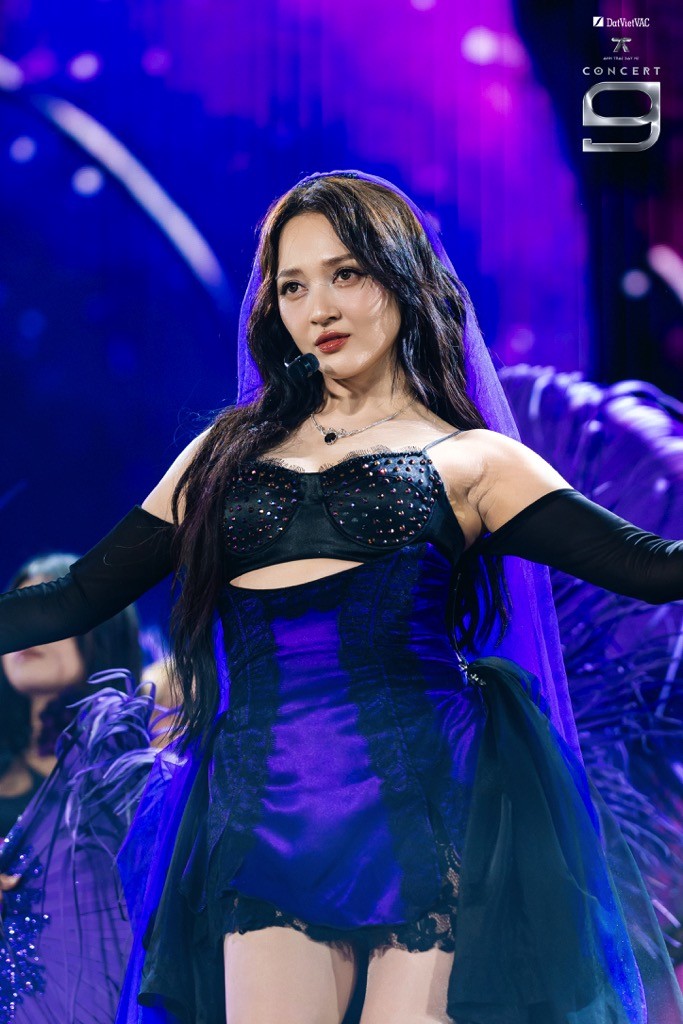 'Anh trai 'Say Hi' Đêm 9: Mùa hè 2024 được tái hiện hoành tráng, dàn Anh trai chìm đắm trong không gian hoài niệm cùng hàng chục nghìn khán giả