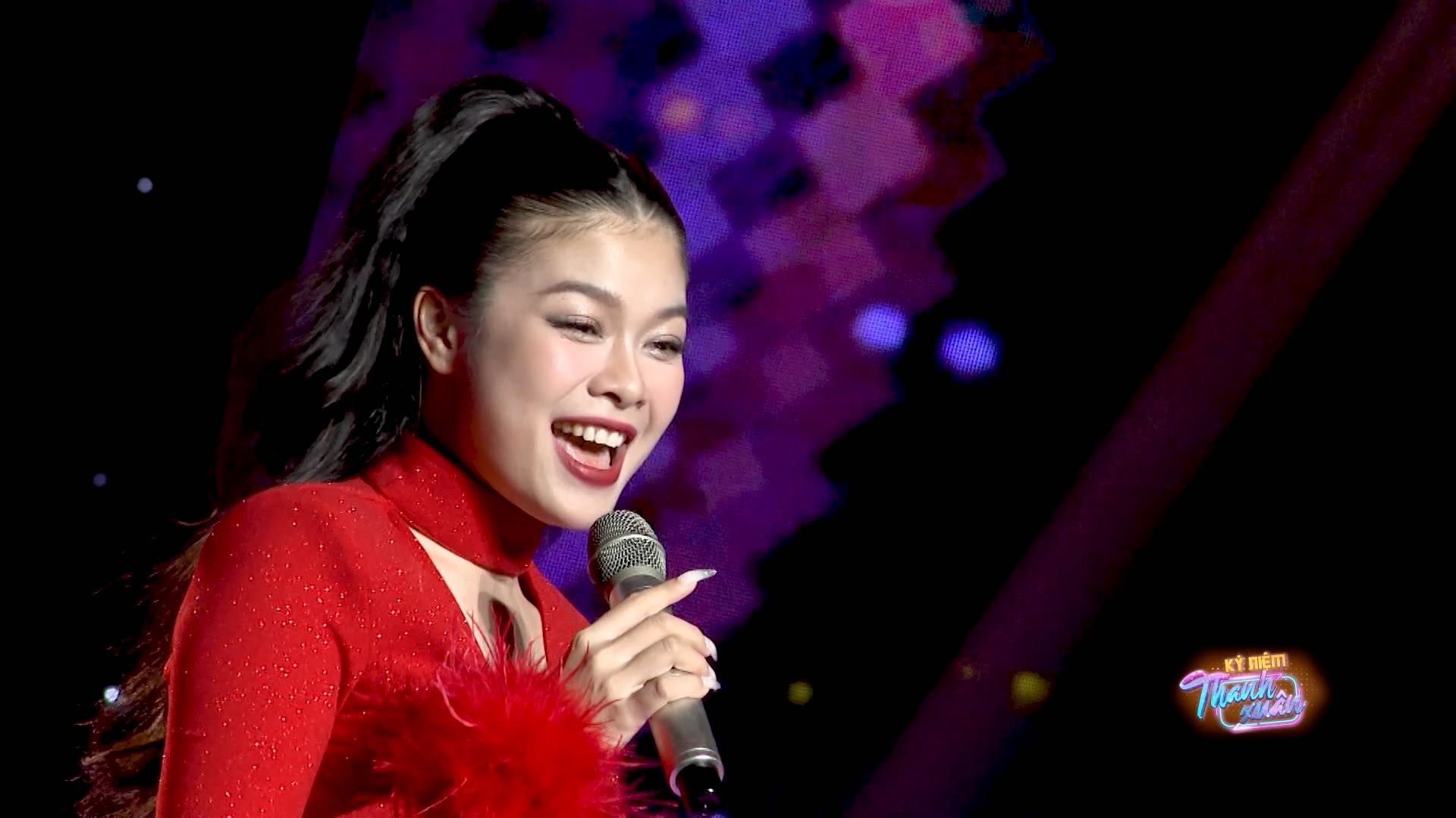 Từ thí sinh bị loại đến Quán quân: Hành trình của sự đam mê và nỗ lực không ngừng của ca sĩ Trân Oanh