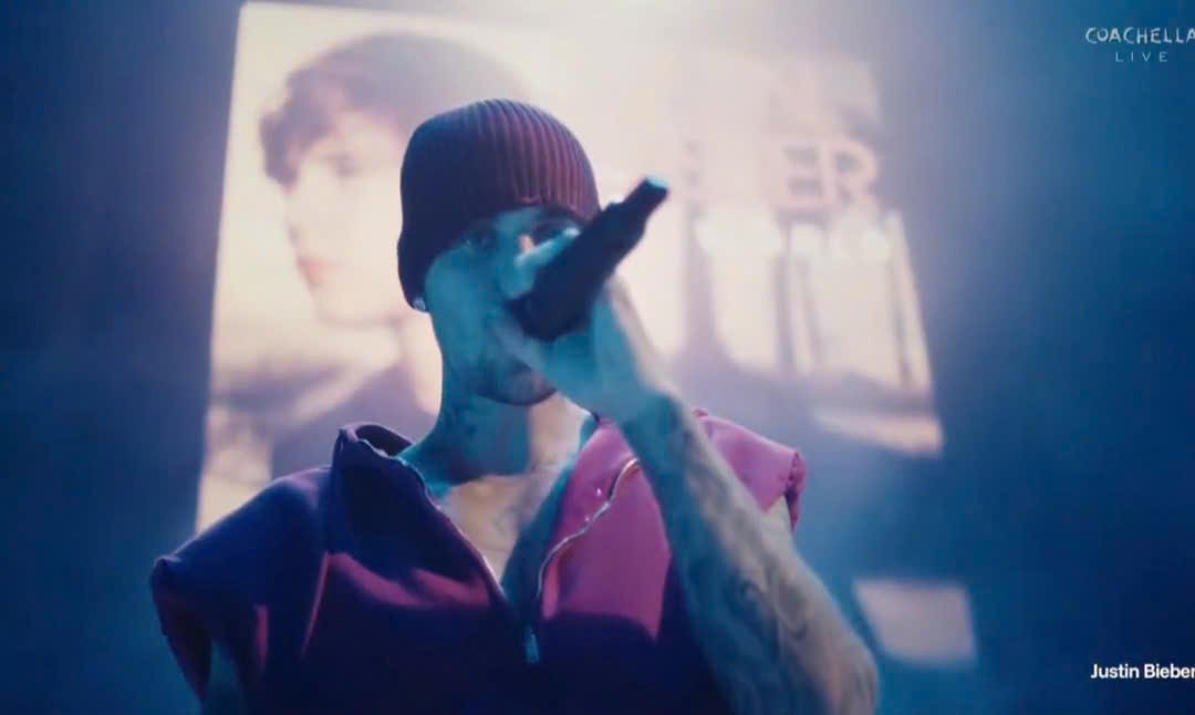 Justin Bieber 'hết lười' tại đêm diễn Coachella tuần 2, gây bão với khoảnh khắc cùng Billie Eilish