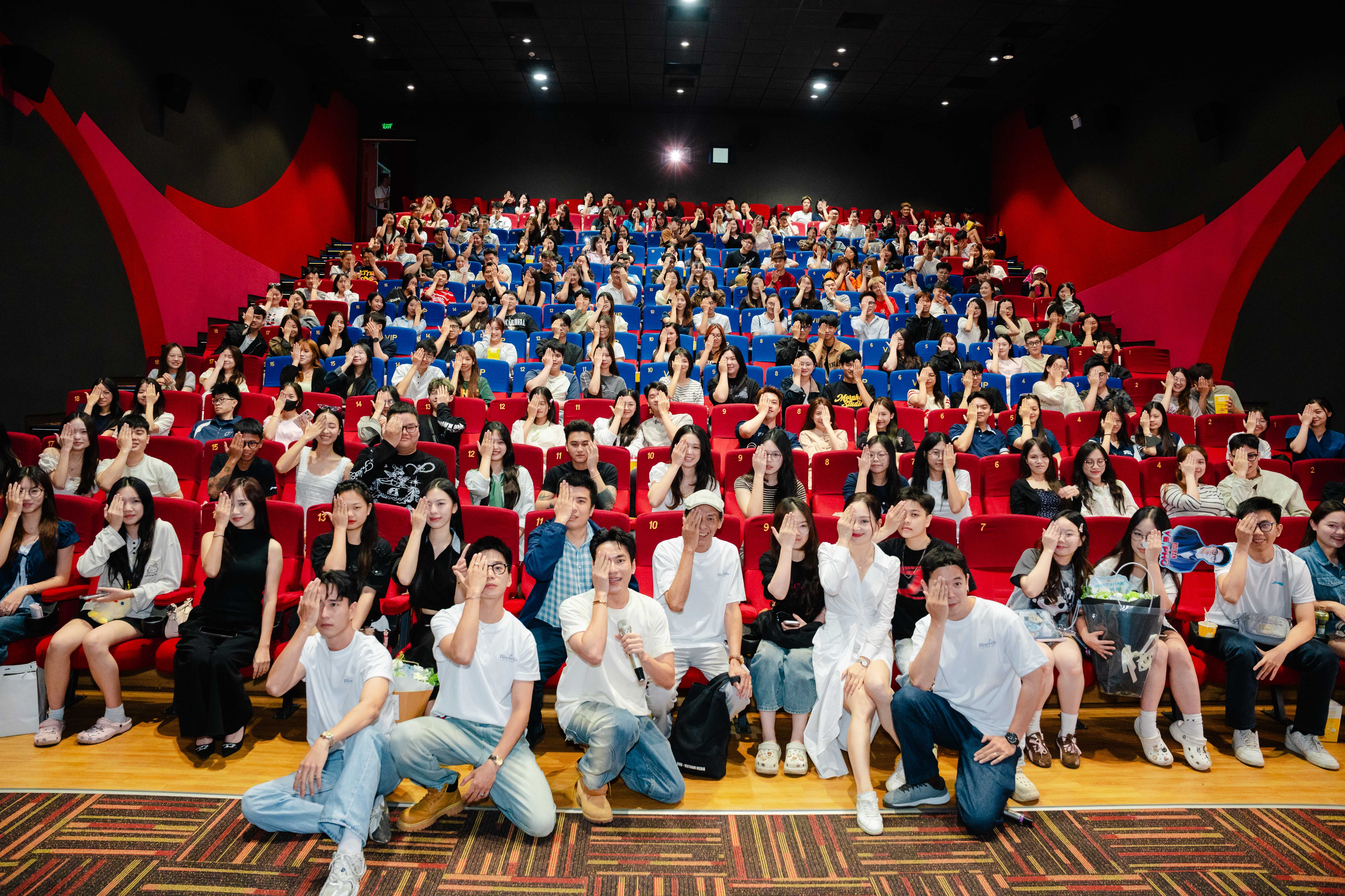 'Phí Phông: Quỷ máu rừng thiêng' oanh tạc phòng vé Việt với hơn 70 tỷ sau 3,5 ngày chiếu sớm