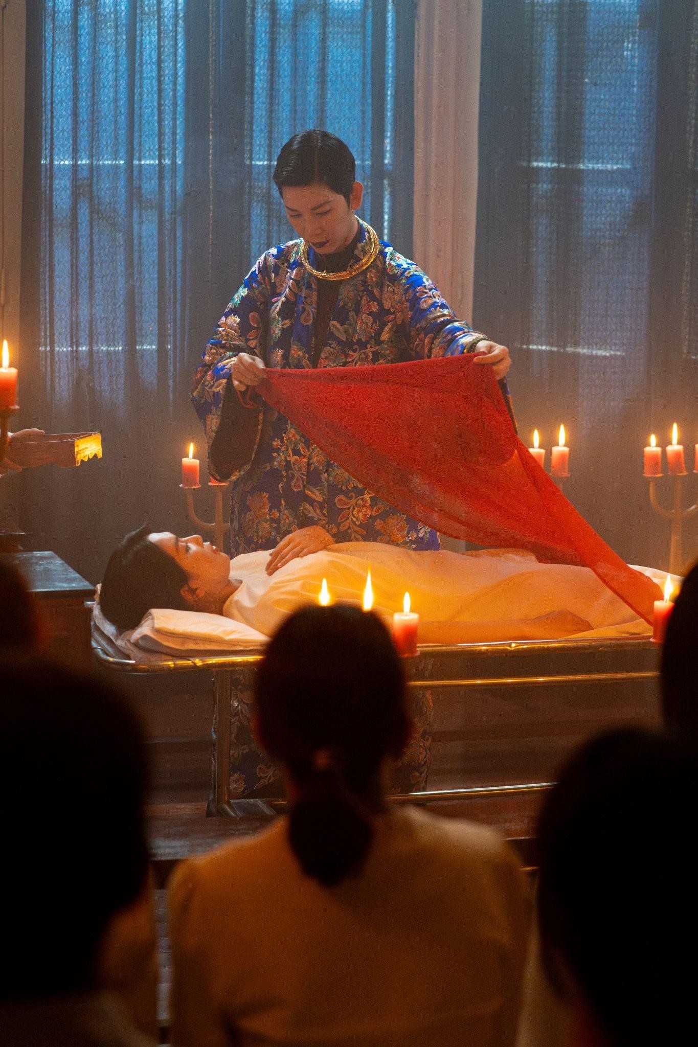 Lê Xuân Tiền lần đầu kết hợp với Ngọc Trinh trong 'Thẩm mỹ viện âm phủ'