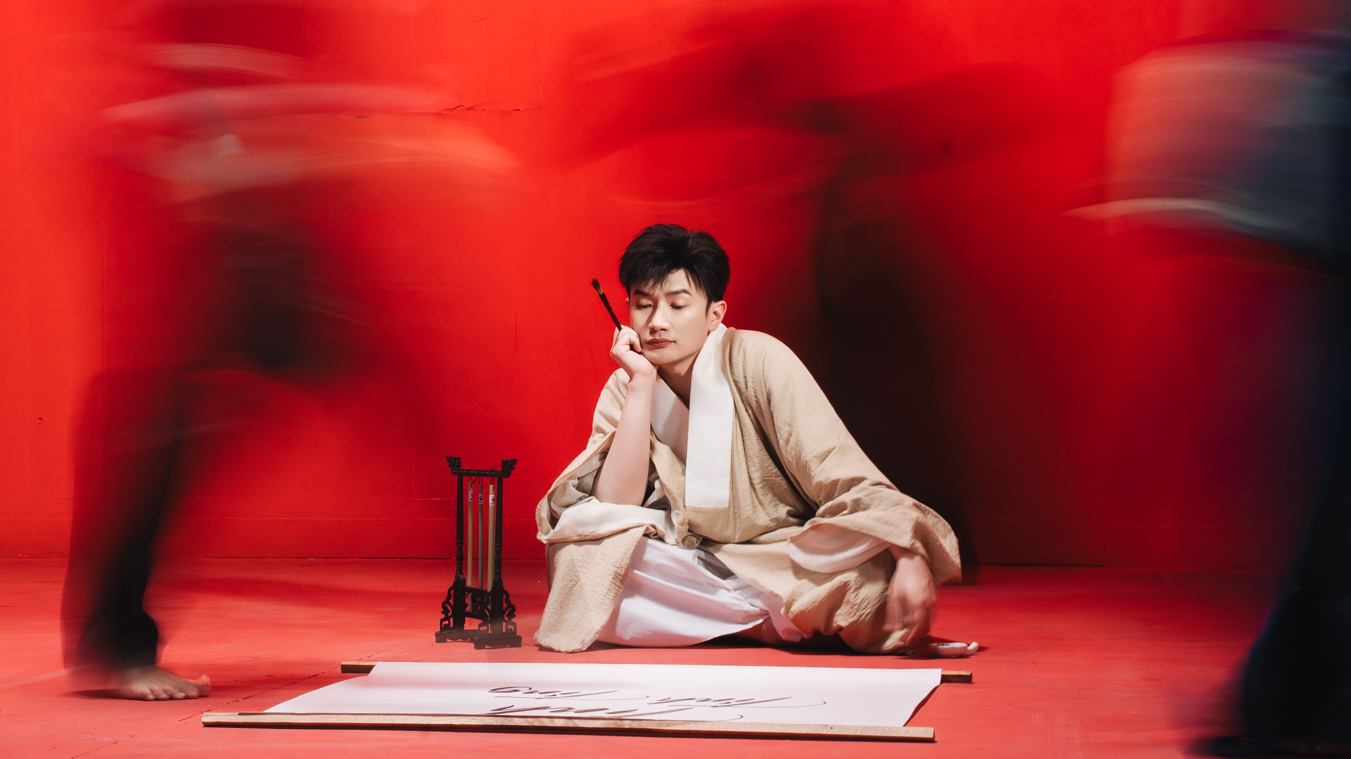 Dược sĩ Tiến gây bất ngờ khi hát OST 'Trùm Sò', mở ra màu sắc mới cho phim Việt