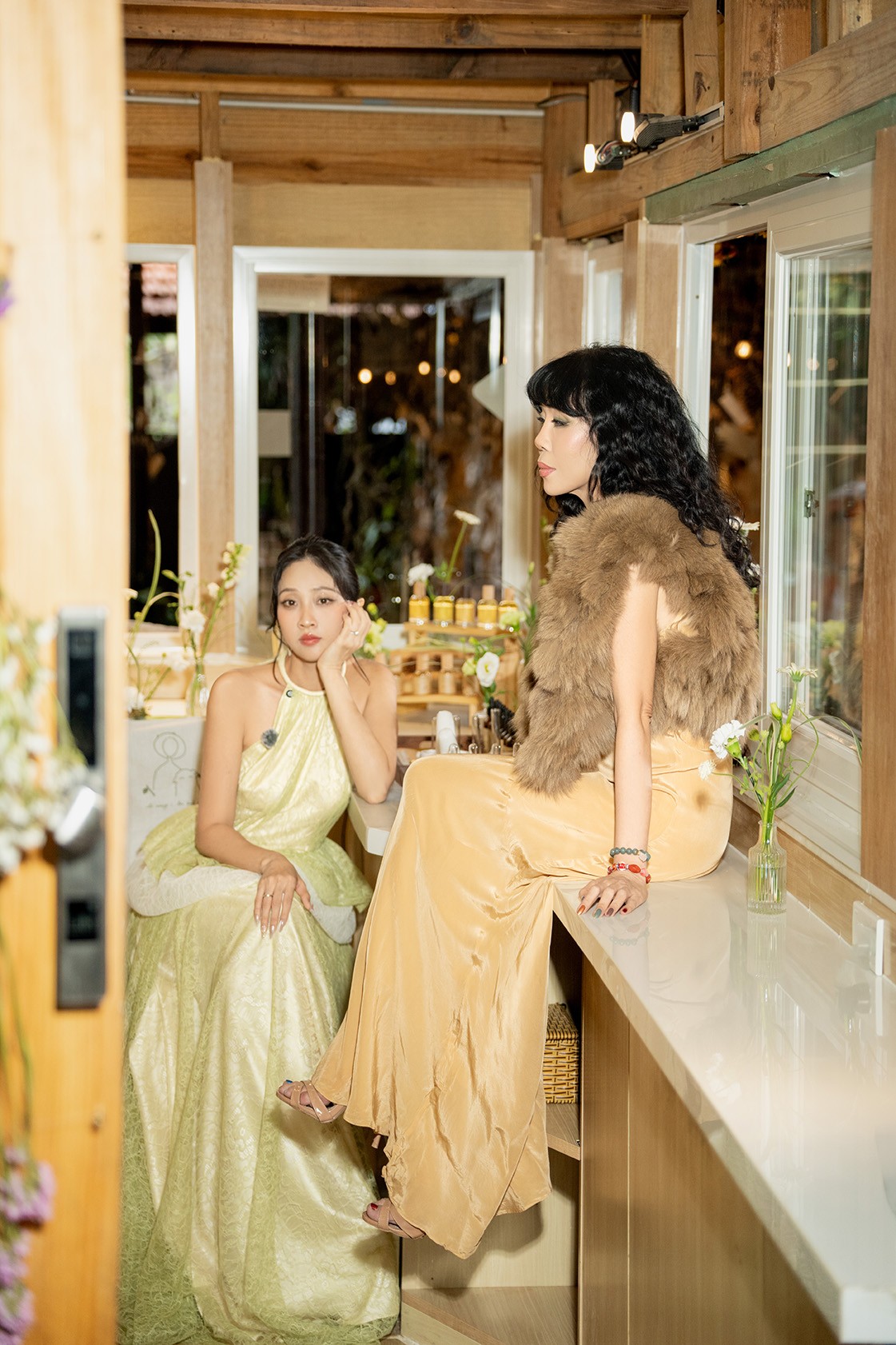 'Chị À' – Podcast dài 33 tập của MC Liêu Hà Trinh mở ra một không gian chữa lành cho phụ nữ hiện đại