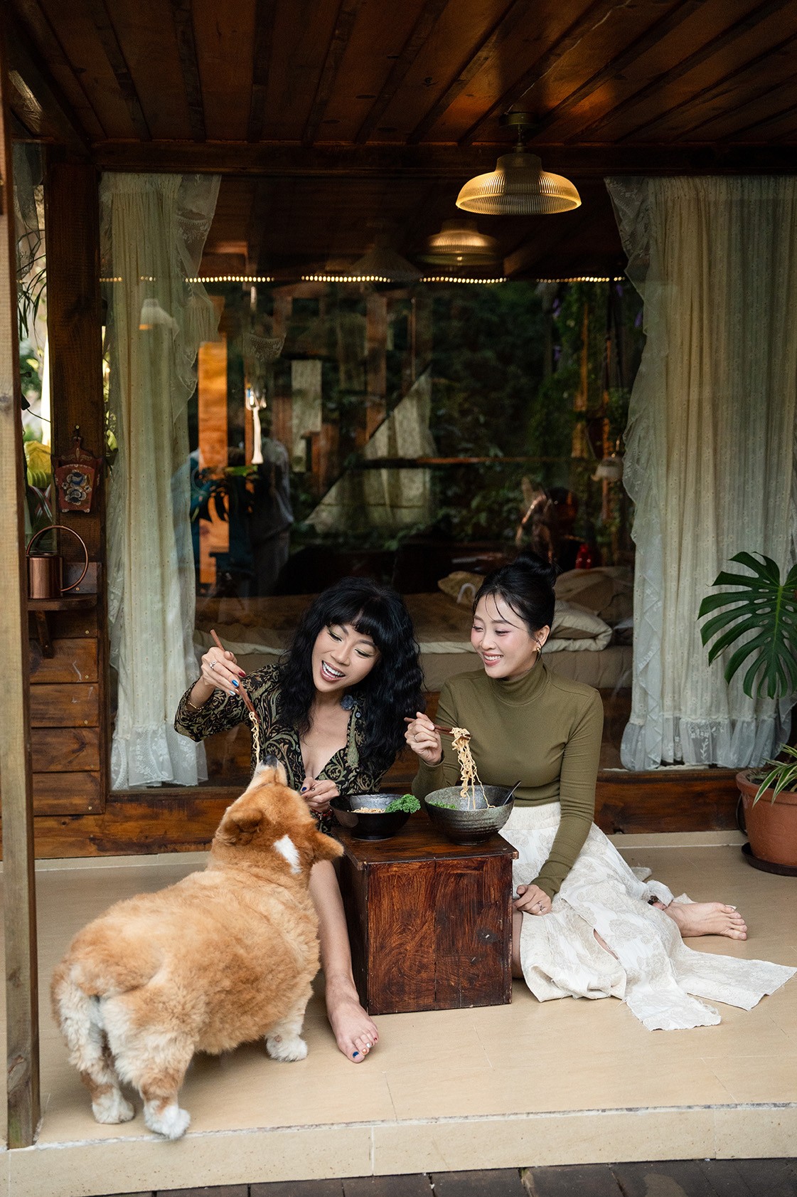 'Chị À' – Podcast dài 33 tập của MC Liêu Hà Trinh mở ra một không gian chữa lành cho phụ nữ hiện đại