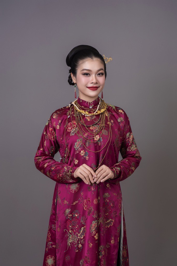 'Chiến thần lên tone' Trân Oanh: Tuyệt đối giữ vững lòng tự trọng nghề nghiệp trong mọi hoàn cảnh