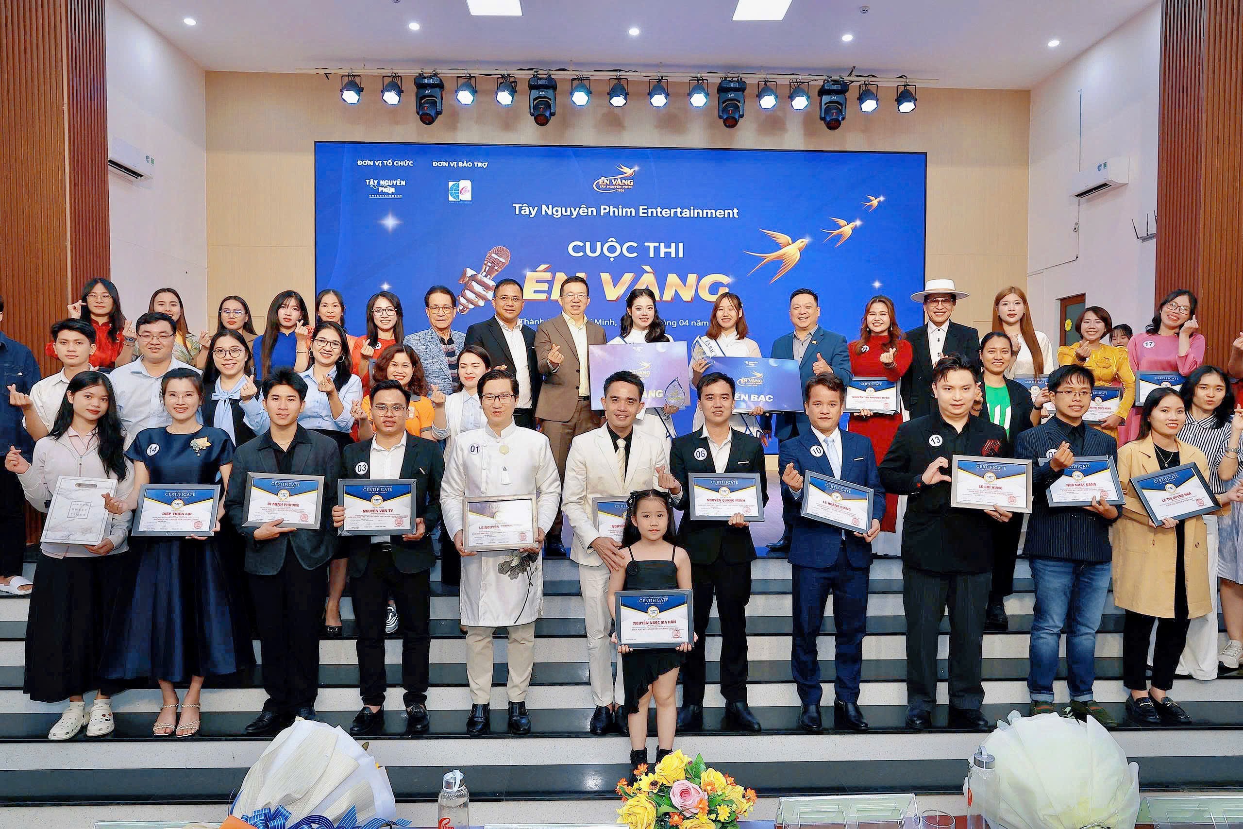 MC Thu Thảo giành giải Én vàng tại cuộc thi 'Én vàng Tây Nguyên phim'