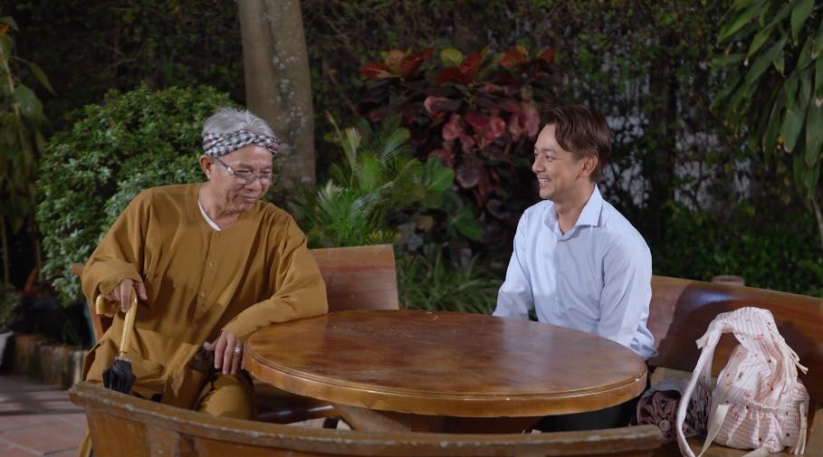 Làm bố đơn thân, Phúc Zelo gặp cảnh éo le khi con gái đến tuổi dậy thì trong 'Cười cùng Bác Ba Phi'