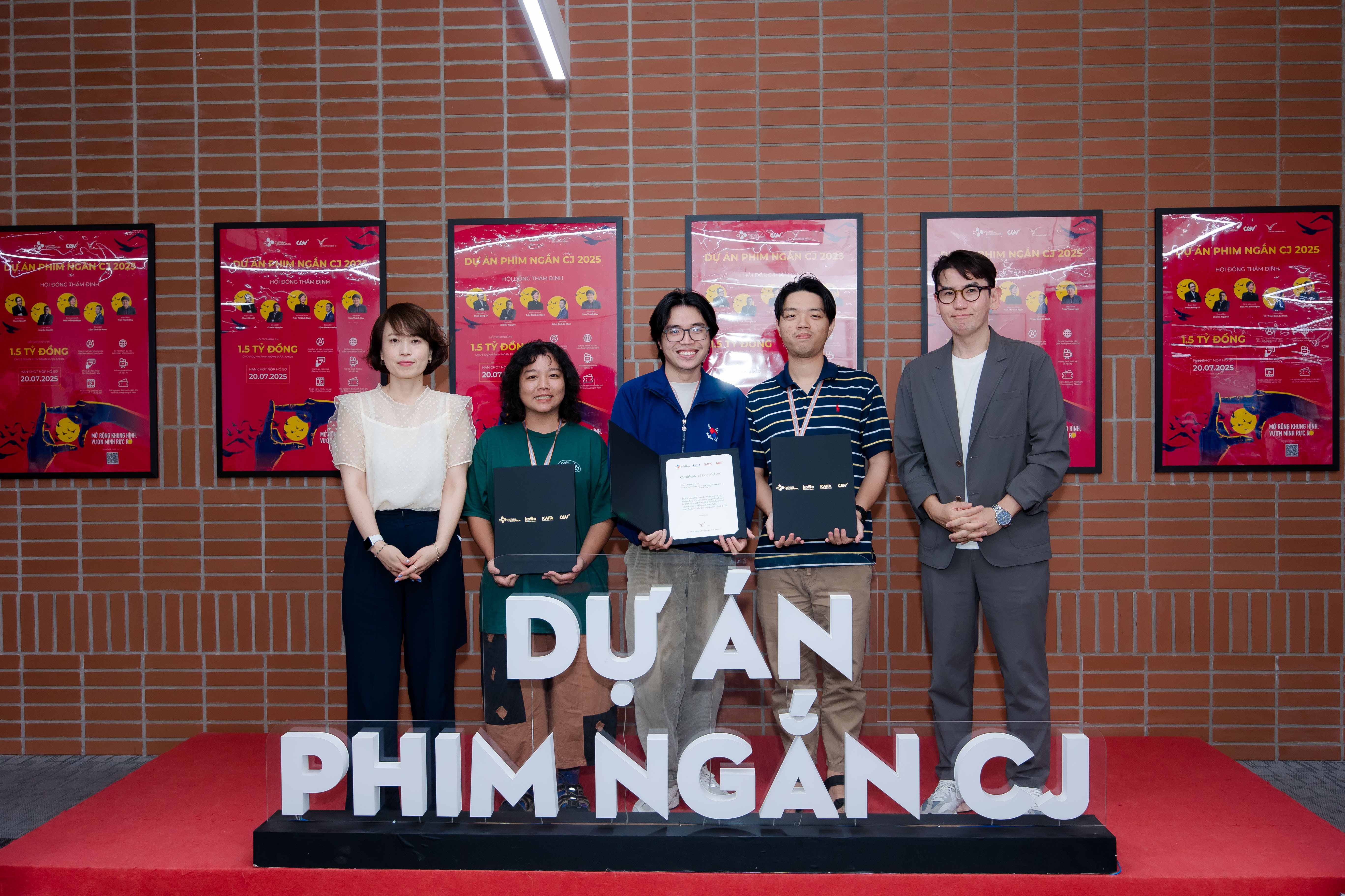 Thêm một đạo diễn trẻ của 'Dự án phim ngắn CJ' chinh phục điện ảnh quốc tế tranh giải tại Liên hoan phim Cannes