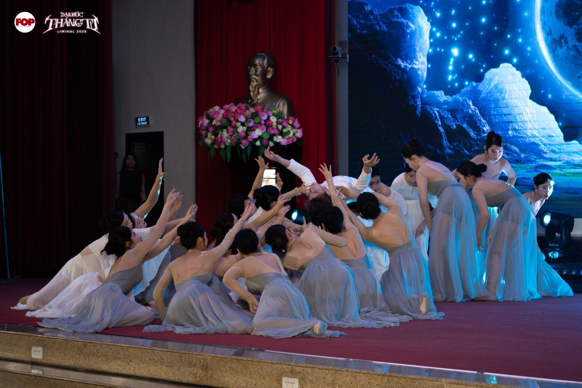 Âm nhạc dẫn lối phi thuyền 'Synergy' tại đêm nhạc hội Dạ khúc tháng Tư 2026