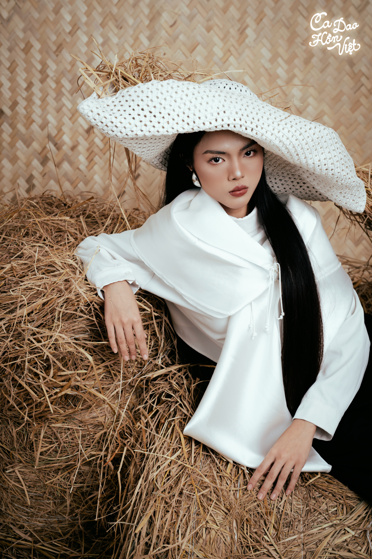 ‘Tìm ngọc’: Bộ ảnh kết nối ngôn ngữ dân gian với hiện đại