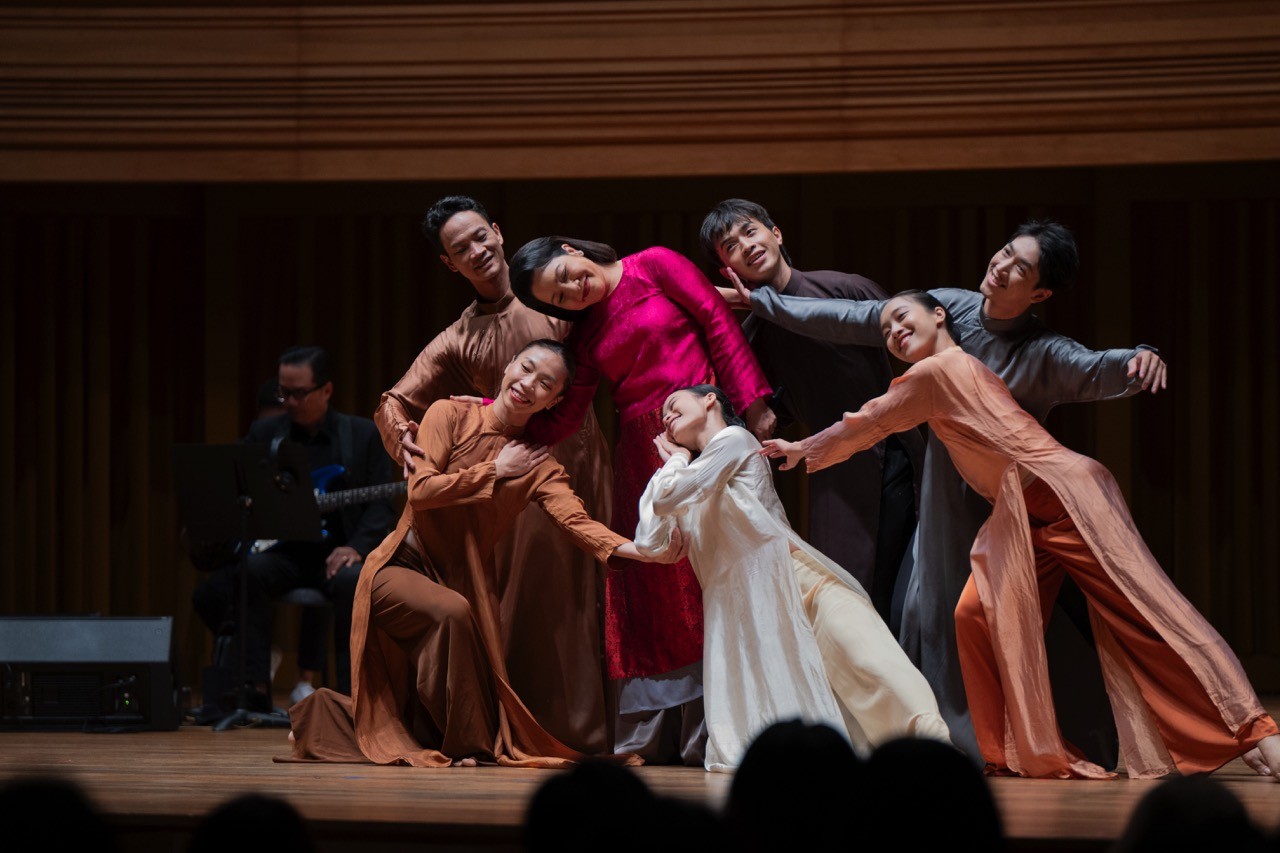 Đêm nhạc Trịnh Công Sơn tại Singapore: Nơi âm nhạc kết nối cộng đồng và lan tỏa bản sắc Việt