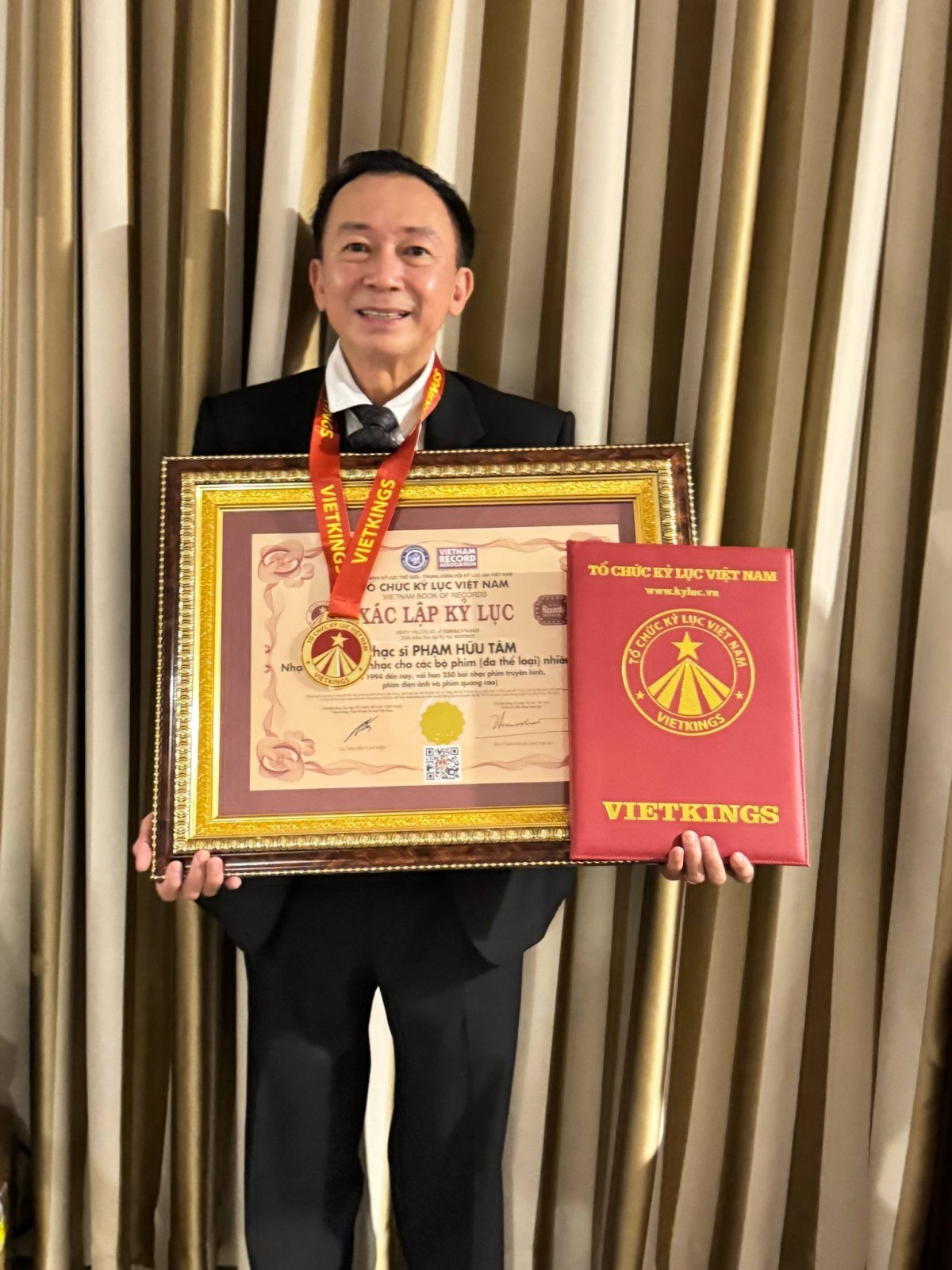 'Kỷ lục gia về nhạc phim' Phạm Hữu Tâm và hành trình tìm sự bình yên từ nhạc Phật