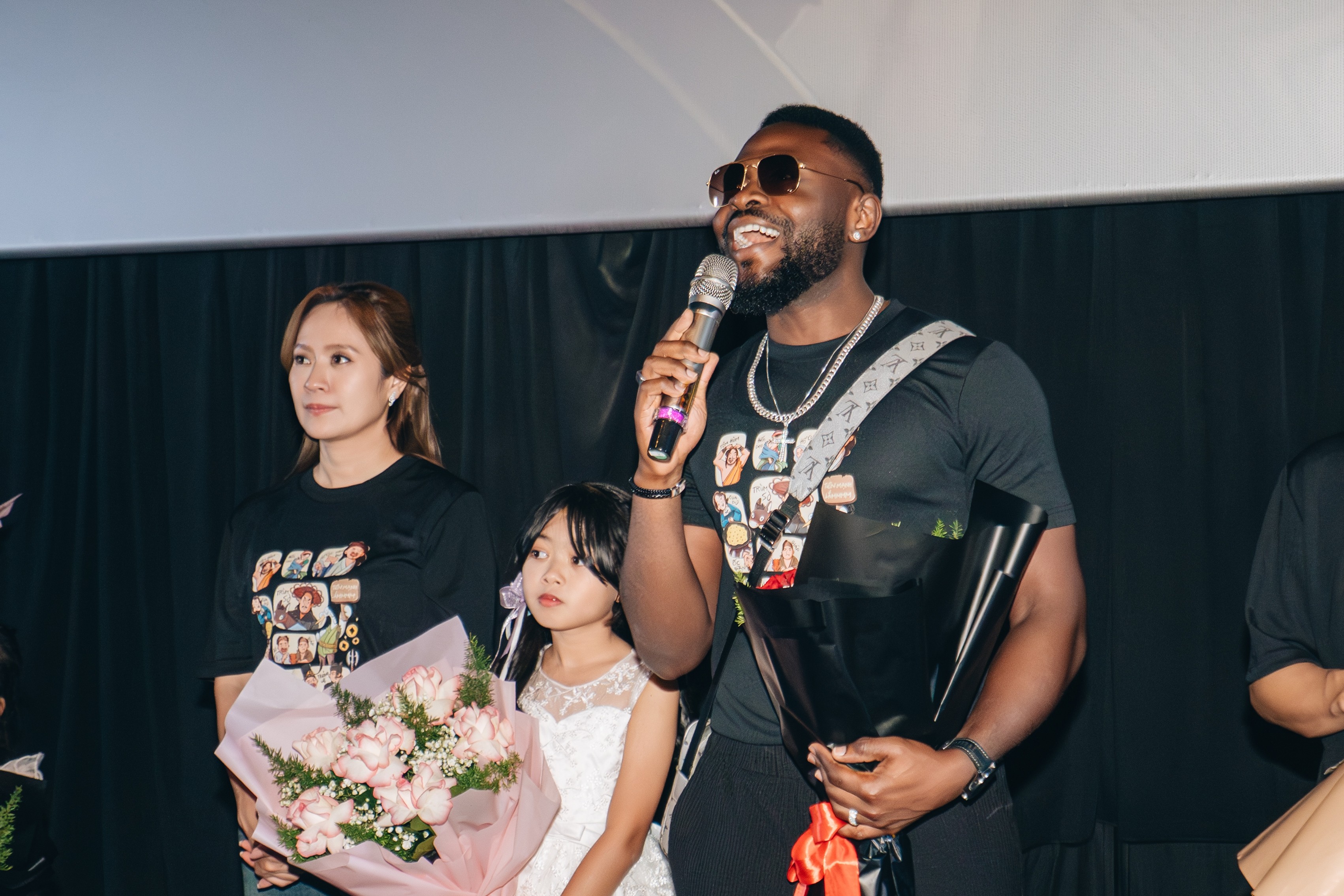 Cinetour 'Trùm Sò' bùng nổ: Khán giả kín rạp, cảm xúc thăng hoa