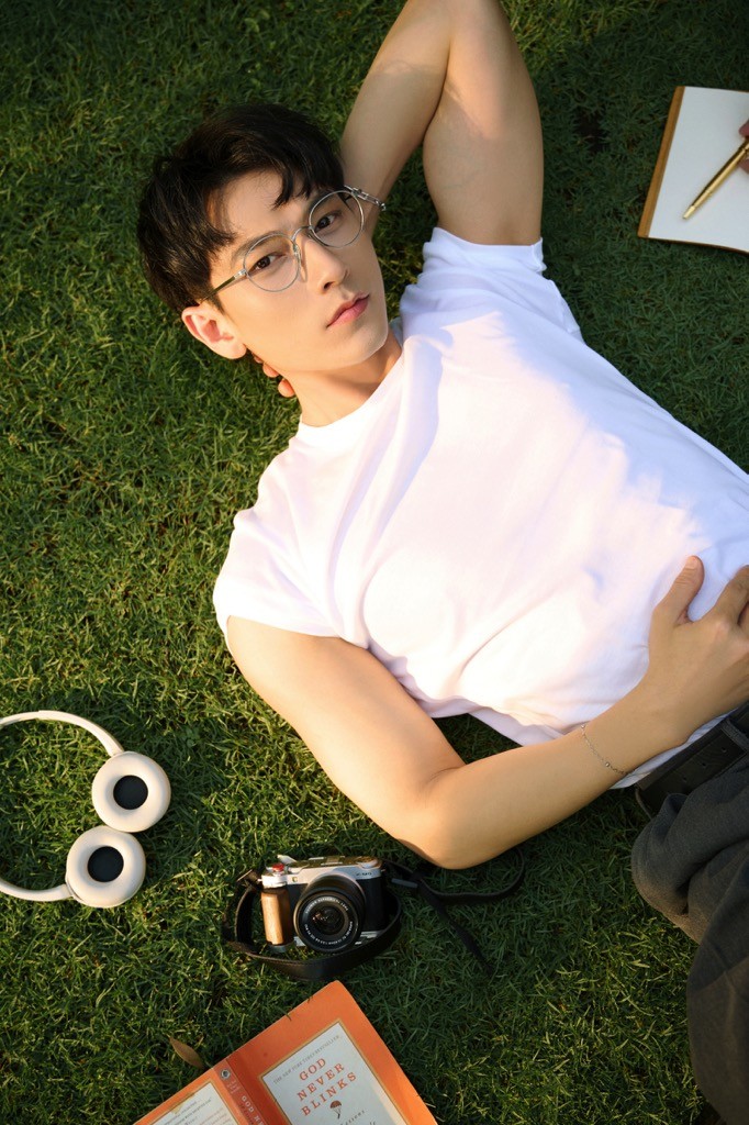 Isaac hát về chuyện tình suýt cưới do ViruSs sáng tác