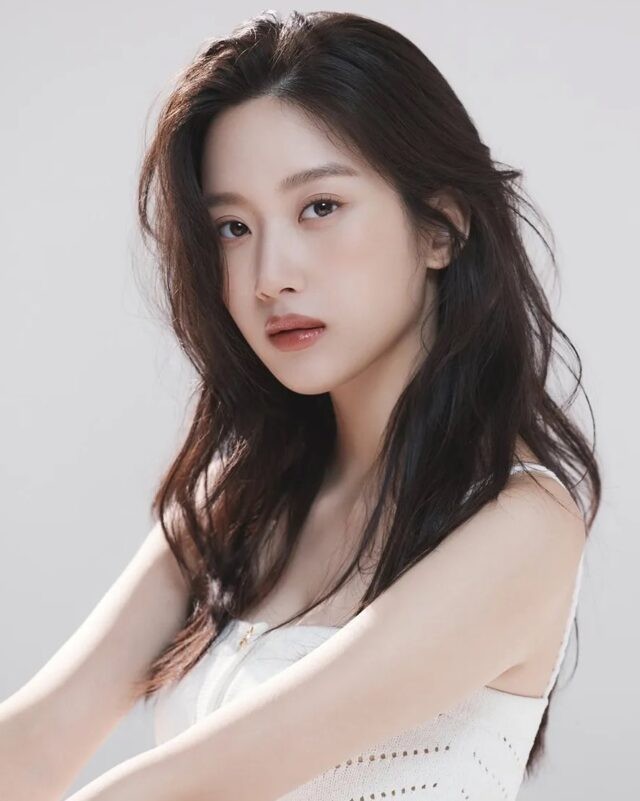 Choi Woo Sik, Moon Ga Young 'ăn gạch' vì nhận phim chuyển thể từ webtoon