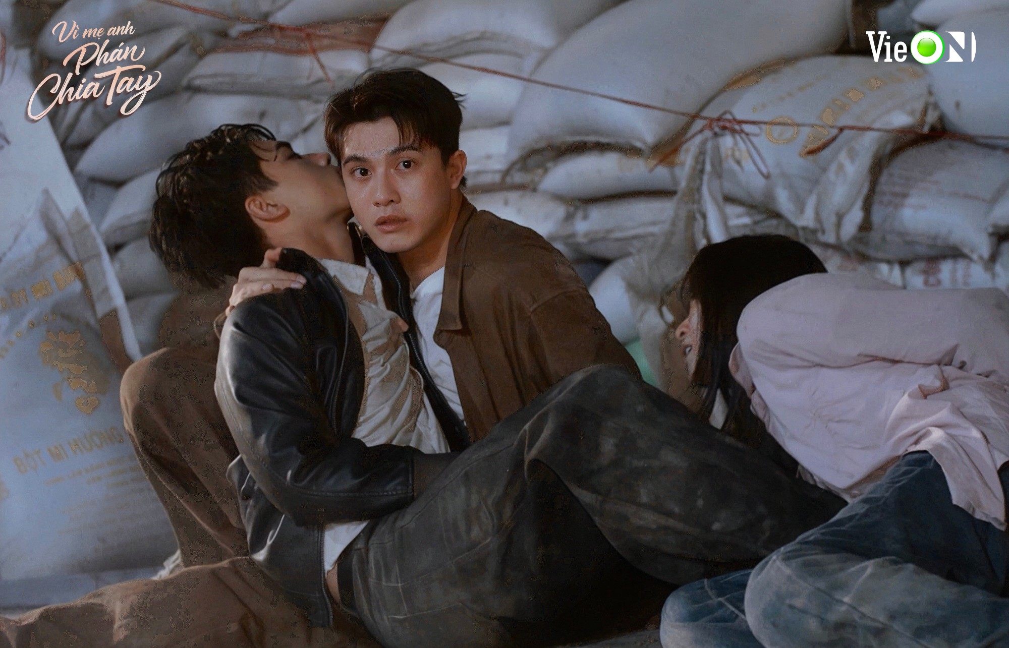 'Vì mẹ anh phán chia tay' đạt 1,2 tỷ lượt xem: Võ Điền Gia Huy và Trần Ngọc Vàng quay cảnh hành động hơn 14 tiếng