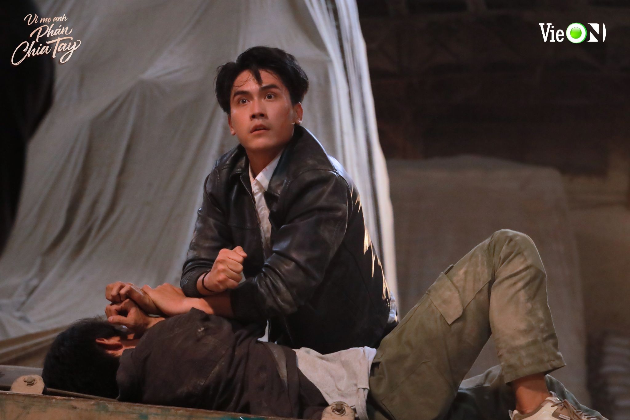 'Vì mẹ anh phán chia tay' đạt 1,2 tỷ lượt xem: Võ Điền Gia Huy và Trần Ngọc Vàng quay cảnh hành động hơn 14 tiếng