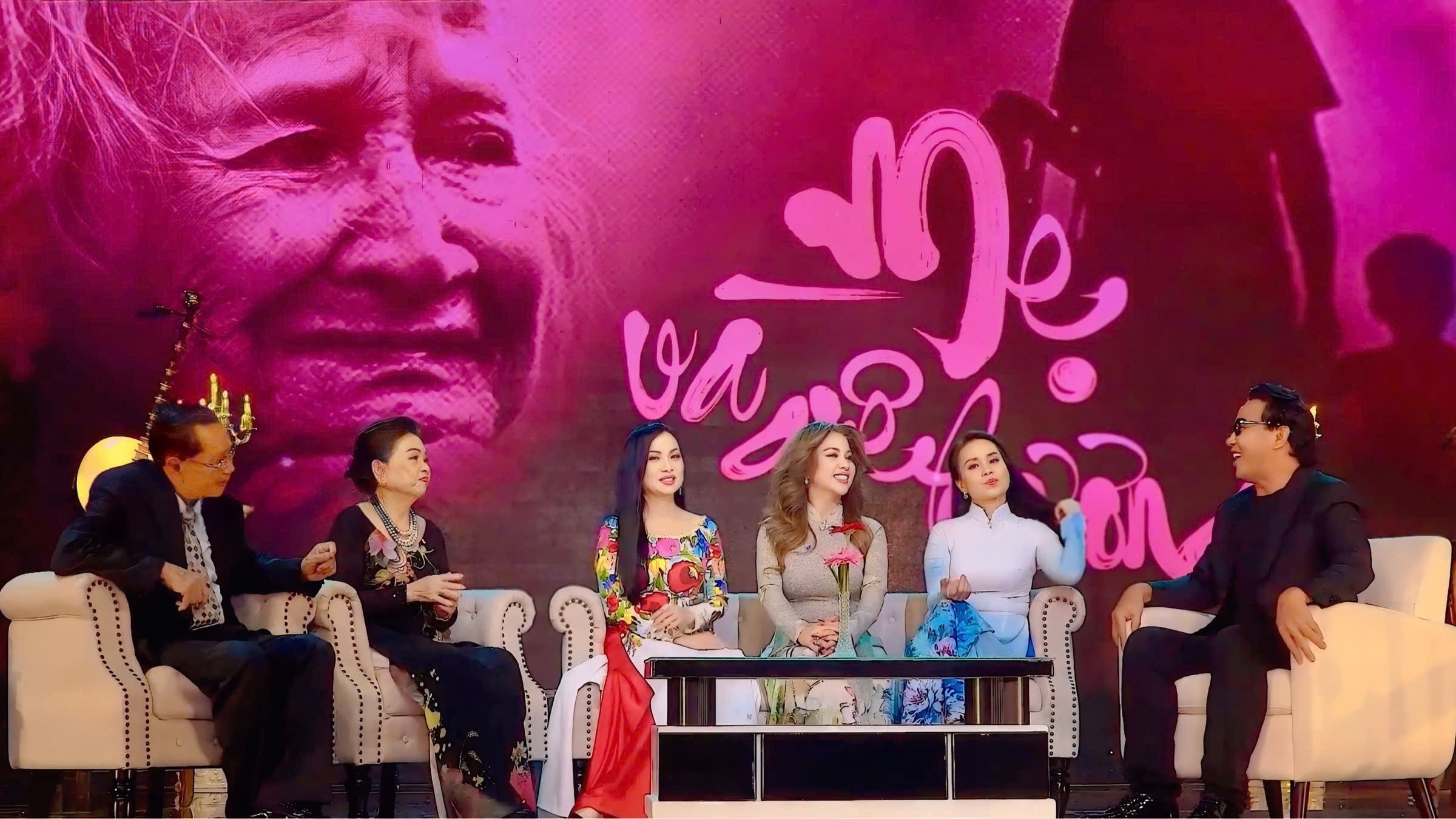 Không phải sân khấu xa hoa, đây là cách Hà Phương khiến khán giả Mỹ rơi nước mắt về tình mẫu tử Việt Nam