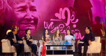 Không phải sân khấu xa hoa, đây là cách Hà Phương khiến khán giả Mỹ rơi nước mắt về tình mẫu tử Việt Nam