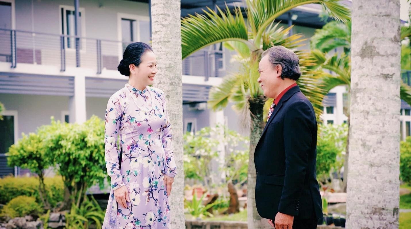 Diễn viên Hoàng Trinh gây xúc động với chuyện tình 50 năm trong 'Chiếc ví'