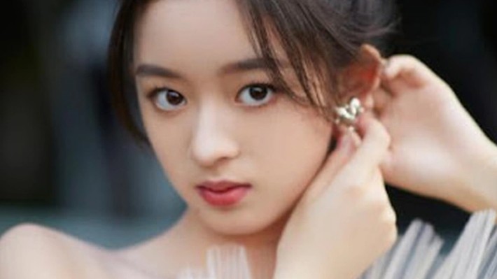 Hoàng Dương Điền Điềm lần đầu lên tiếng về ồn ào