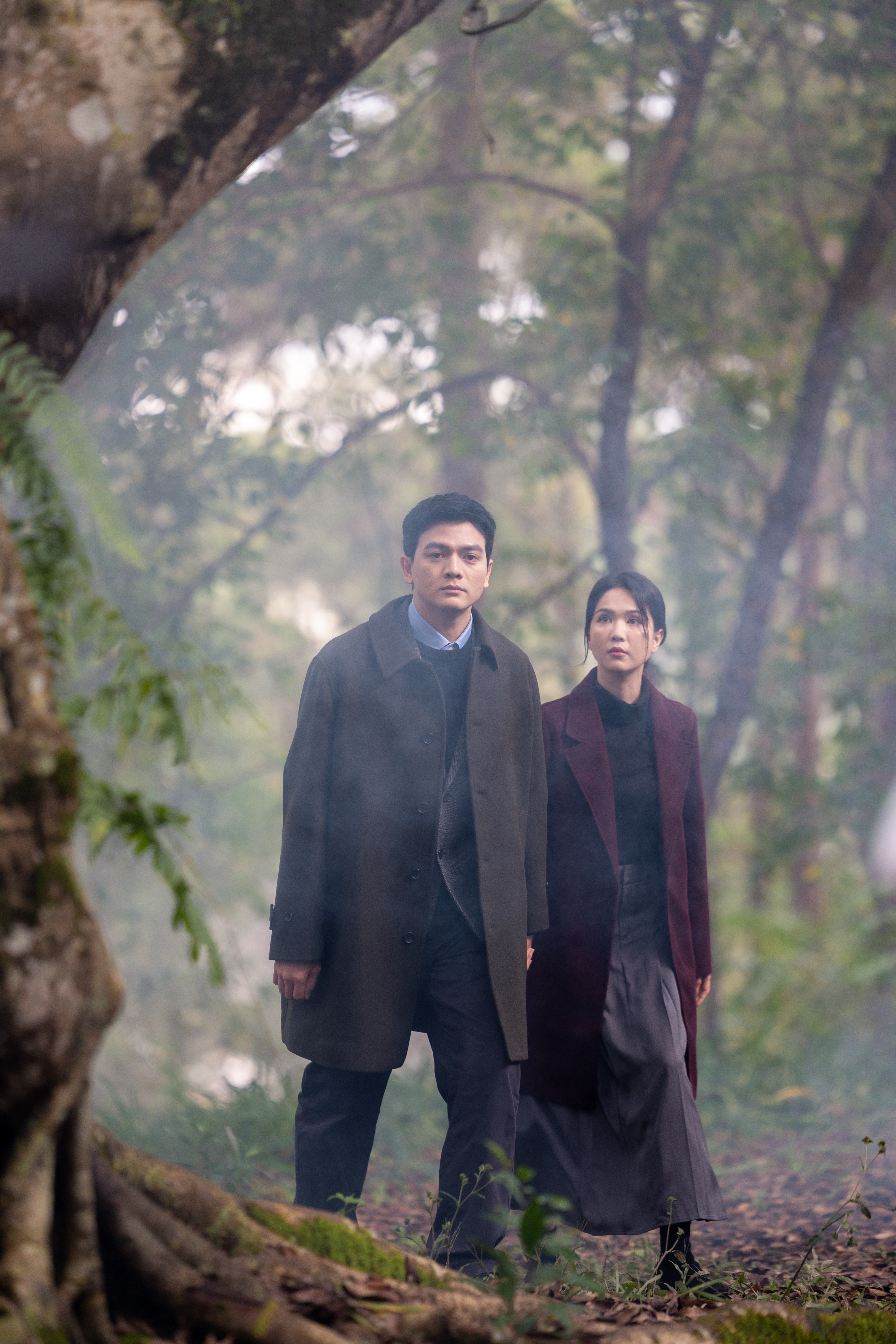 Lê Xuân Tiền vào vai chồng sắp cưới của Ngọc Trinh khổ vì cảnh hôn dưới mưa trong 'Thẩm mỹ viện âm phủ'