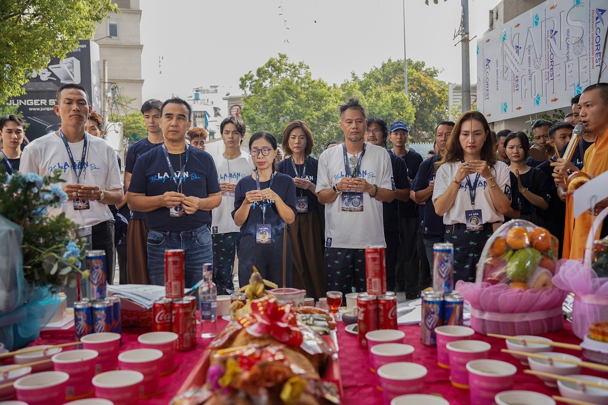 Quách Beem khai máy phim điện ảnh 'La bàn không hướng Bắc' với sự góp mặt của Hoài Linh và Quyền Linh