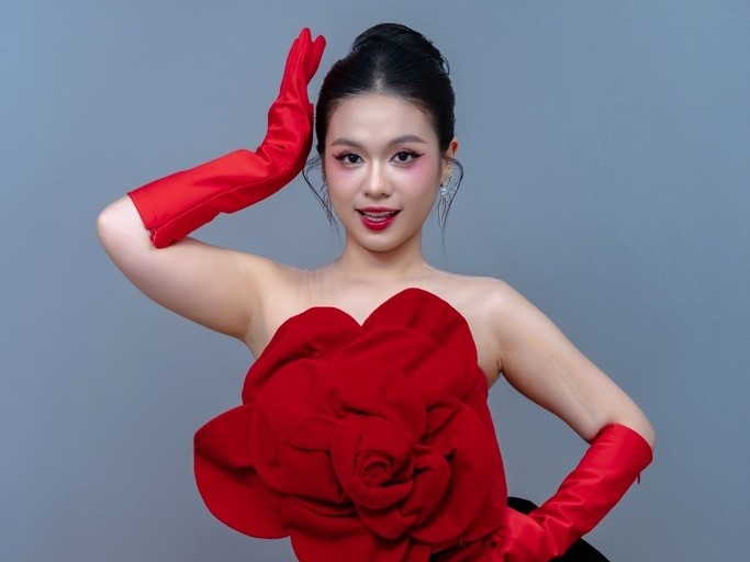 Từ làm văn phòng đến Quán quân: Trần Thủy Tiên viết lại giấc mơ âm nhạc tại 'Tỏa sáng sao đôi 2026'