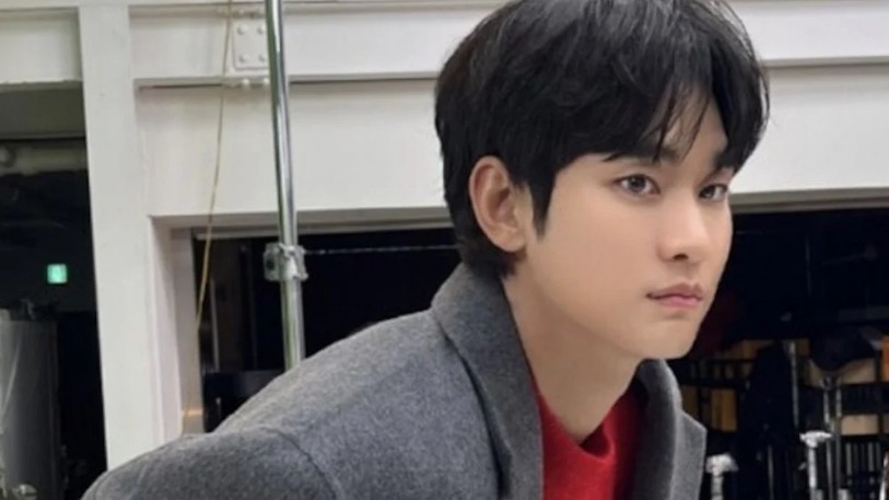 Kim Soo Hyun được bắt gặp 'gầy gò và tiều tụy' hậu scandal
